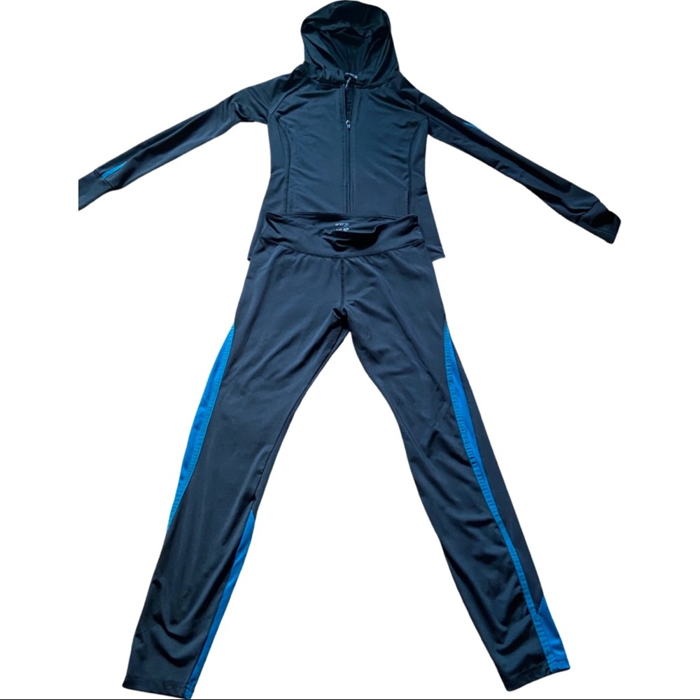 Matching exercise outfit, small & medium